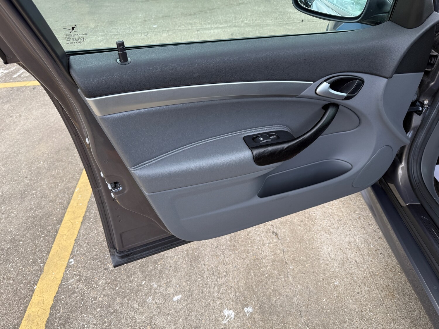 Vehicle 28