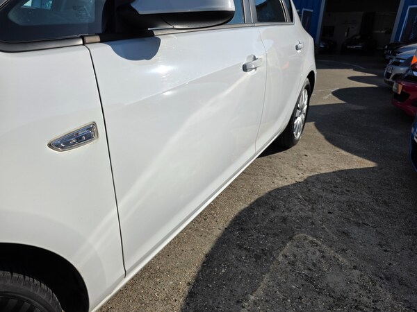Used Vauxhall Astra 2013 for sale - 76238494: Photo 15