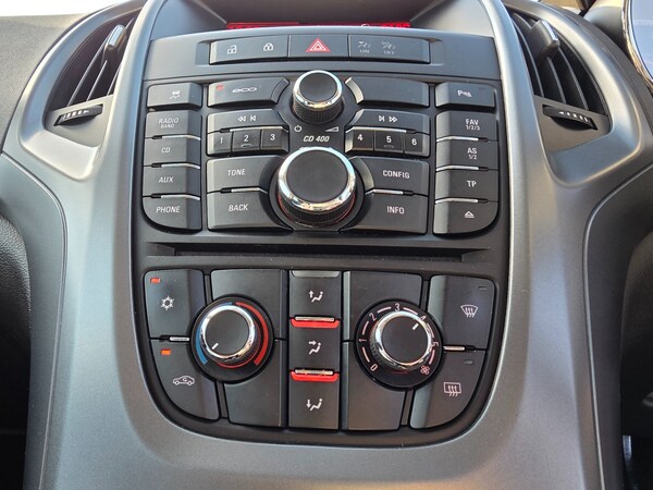 Used Vauxhall Astra 2013 for sale - 76238494: Photo 30