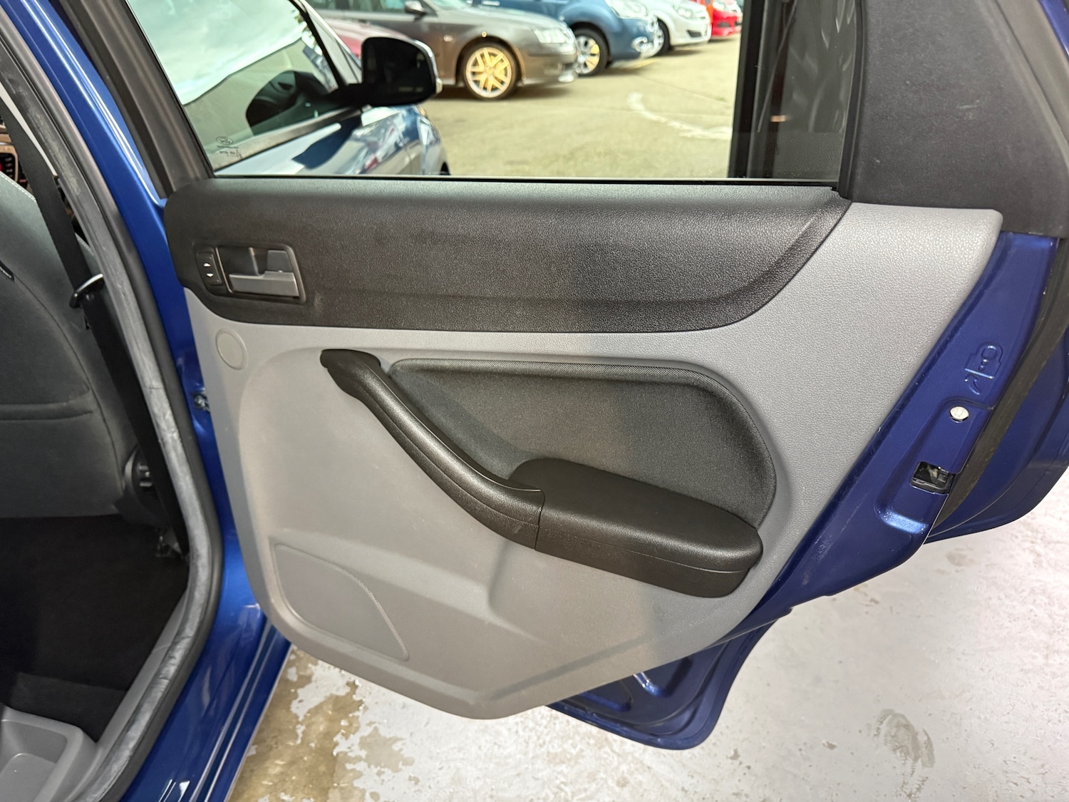 Vehicle 29
