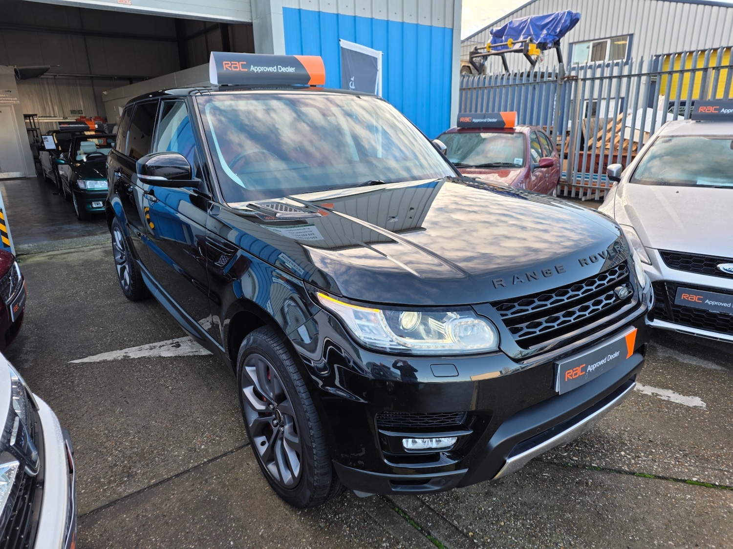 Used Land Rover Range Rover Sport 2014 for sale - 76682718: Photo 2