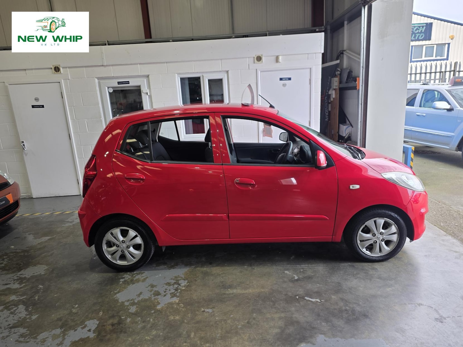 Used Hyundai i10 2013 for sale - 77903516: Photo 28