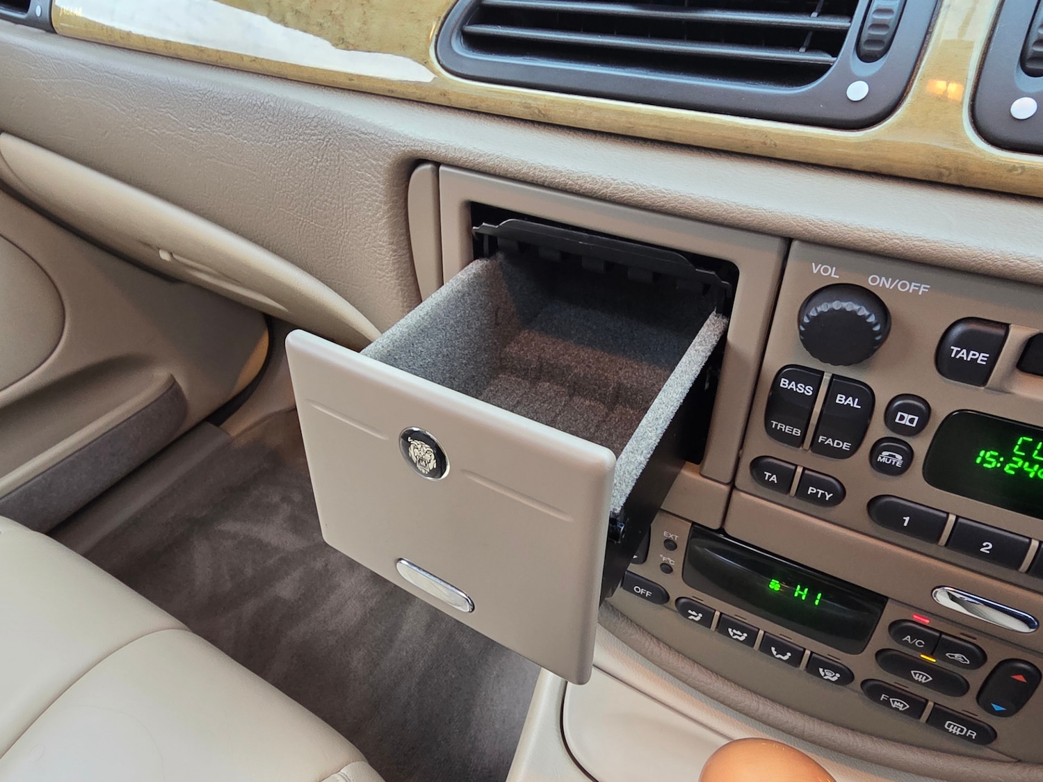 Used Jaguar S-Type 2001 for sale - 77207509: Photo 70