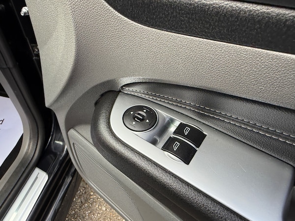 Used Ford Focus 2009 for sale - 75735962: Photo 49