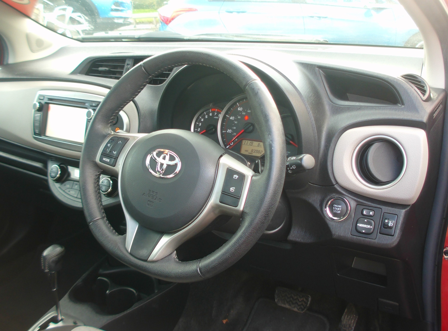 Used Toyota Yaris 2012 for sale - 76565600: Photo 11