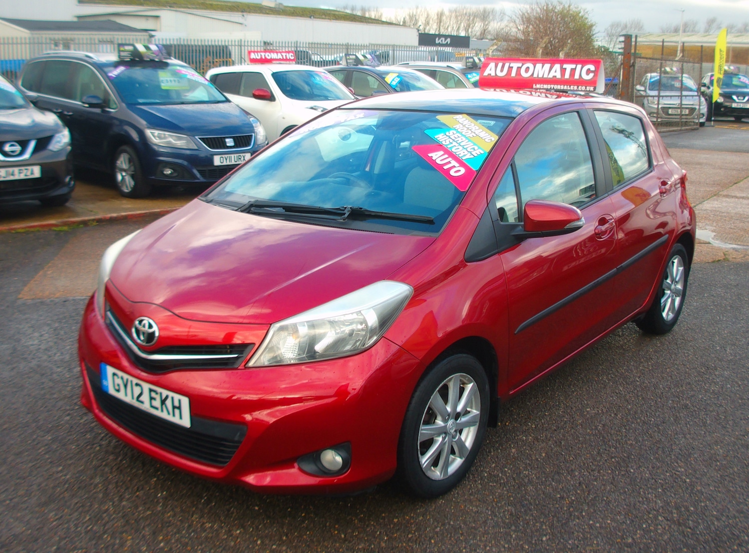 Used Toyota Yaris 2012 for sale - 76565600: Photo 3