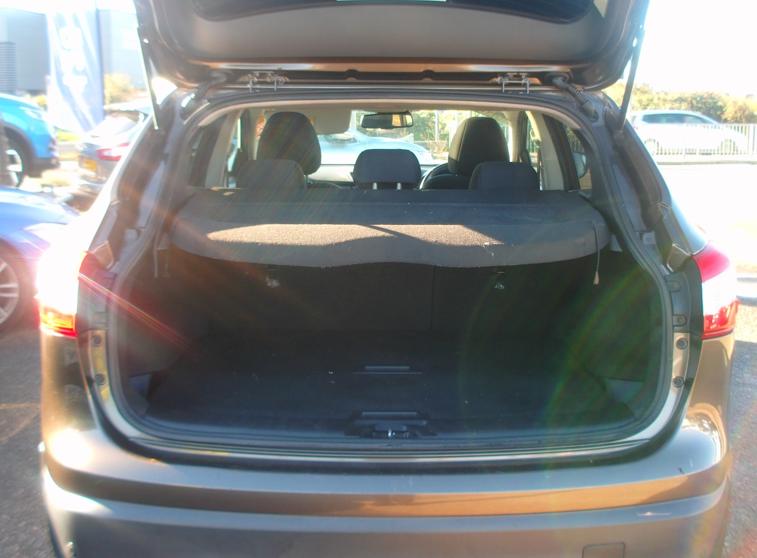 Used Nissan Qashqai 2014 for sale - 76352972: Photo 7