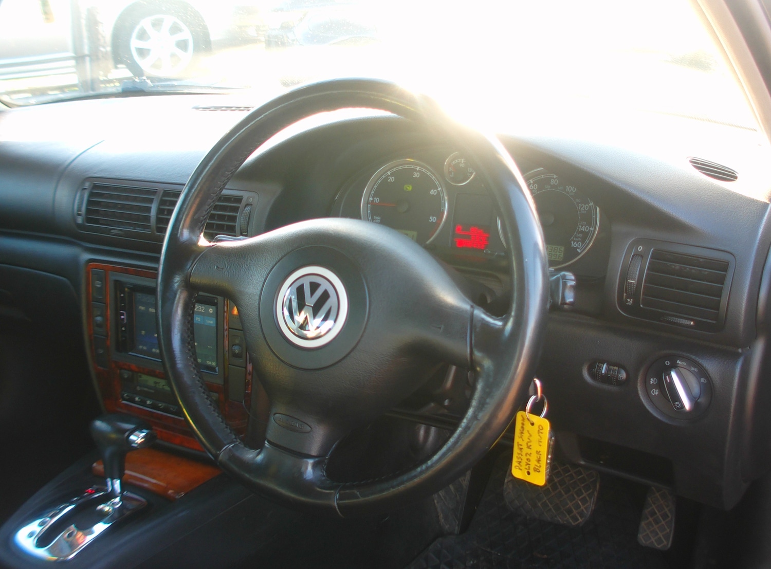 Used Volkswagen Passat 2002 for sale - 76934235: Photo 10