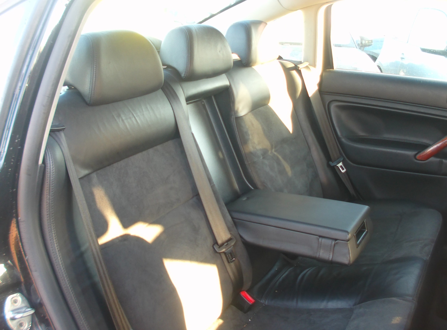 Used Volkswagen Passat 2002 for sale - 76934235: Photo 8