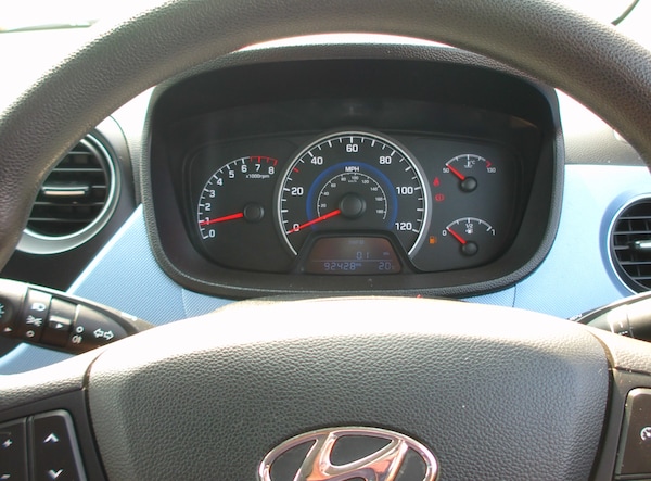 Used Hyundai i10 2016 for sale - 74387598: Photo 12