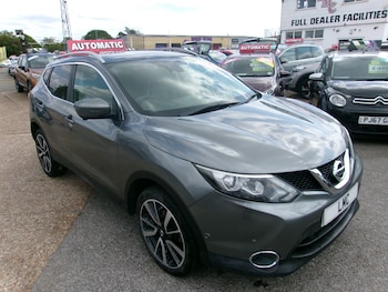 Used Nissan Qashqai 2017 for sale - 79381054: Photo
