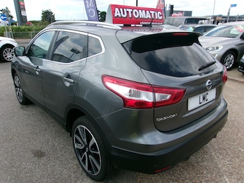 Used Nissan Qashqai 2017 for sale - 79381054: Photo