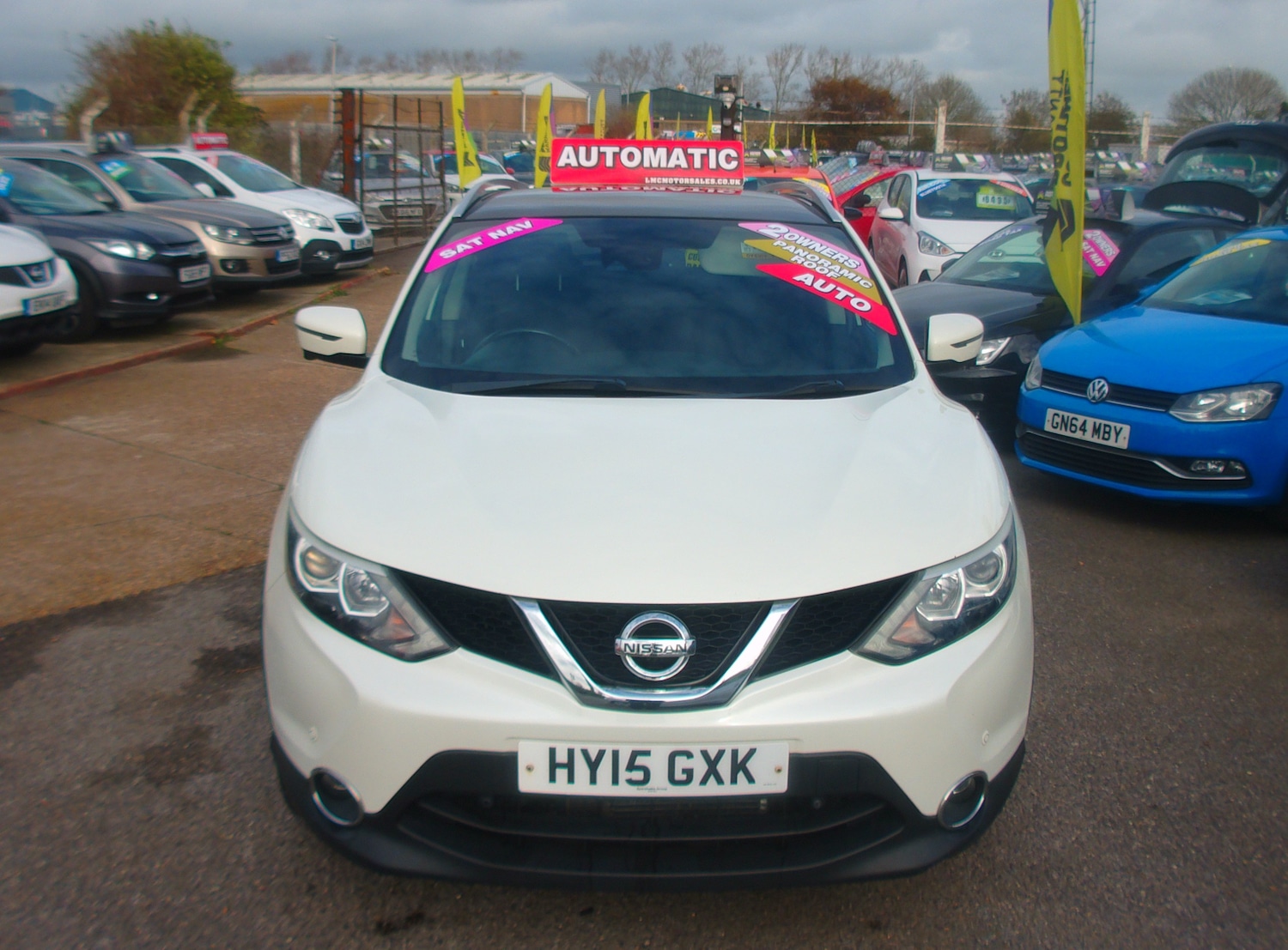 Used Nissan Qashqai 2015 for sale - 76569305: Photo 2