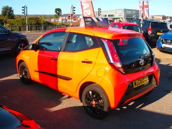 Used Toyota AYGO 2014 for sale - 75999433: Photo 4
