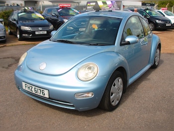 Used Volkswagen Beetle 2004 for sale - 75746635: Photo