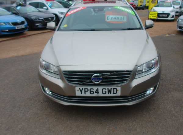 Used Volvo V70 2014 for sale - 75064556: Photo 2