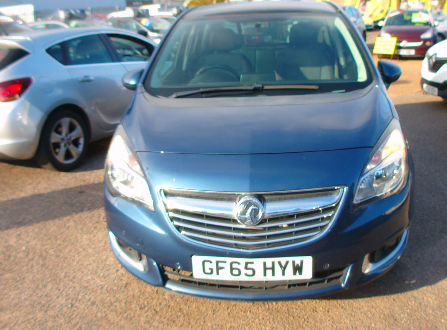 Used Vauxhall Meriva 2015 for sale - 78056018: Photo 2
