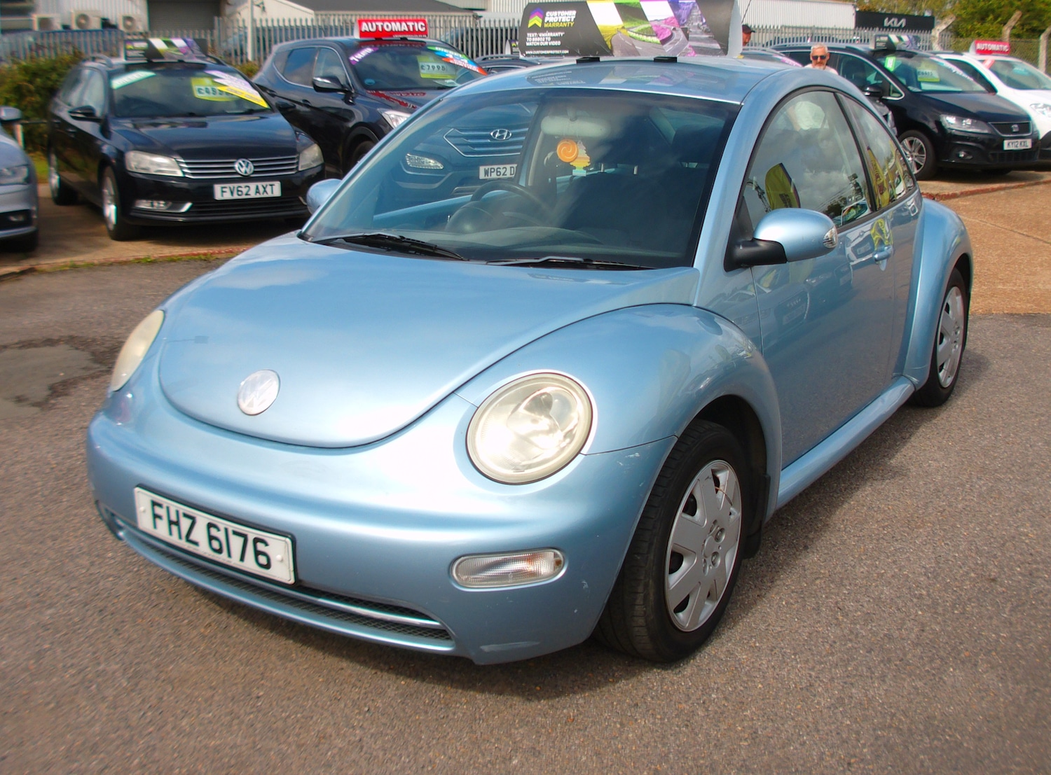 Used Volkswagen Beetle 2004 for sale - 77283132: Photo 3