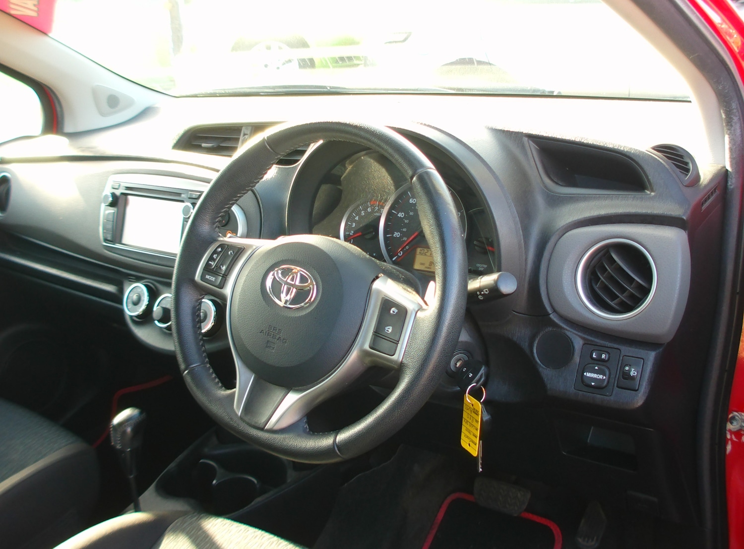 Used Toyota Yaris 2012 for sale - 76157771: Photo 10
