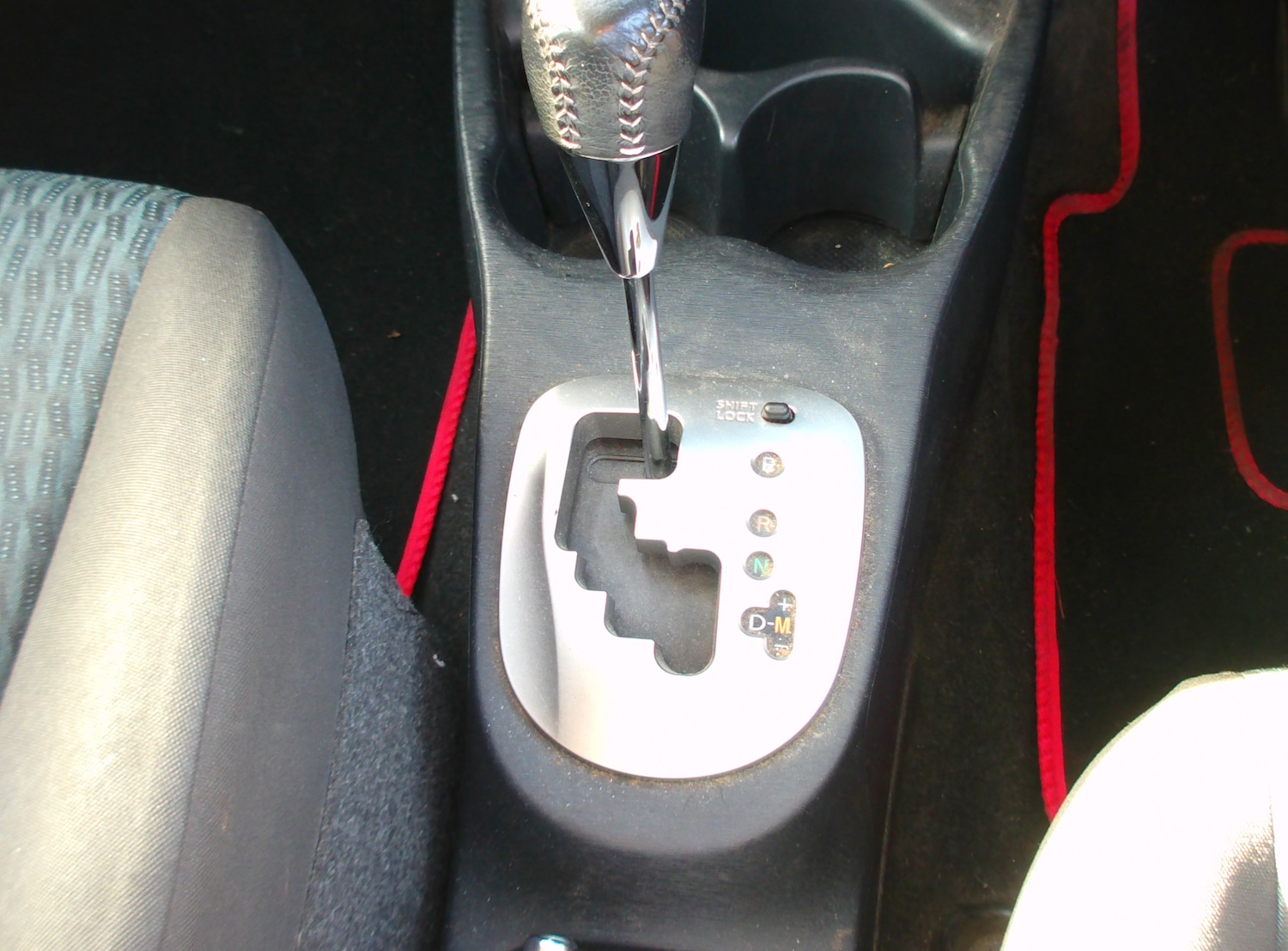 Used Toyota Yaris 2012 for sale - 76157771: Photo 14