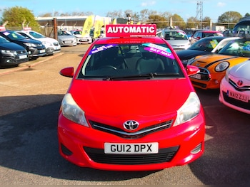 Used Toyota Yaris 2012 for sale - 76157771: Photo 2