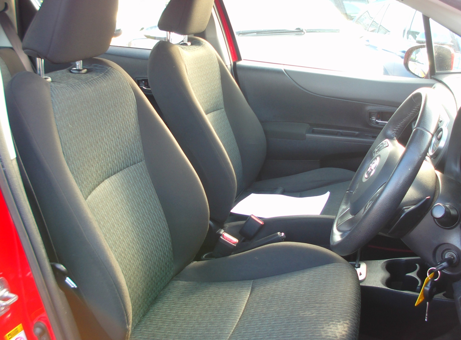 Used Toyota Yaris 2012 for sale - 76157771: Photo 9