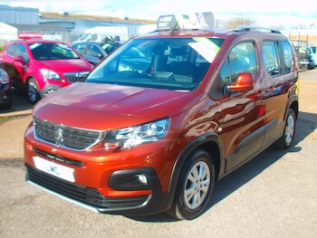 Used Peugeot Rifter 2019 for sale - 77747429: Photo