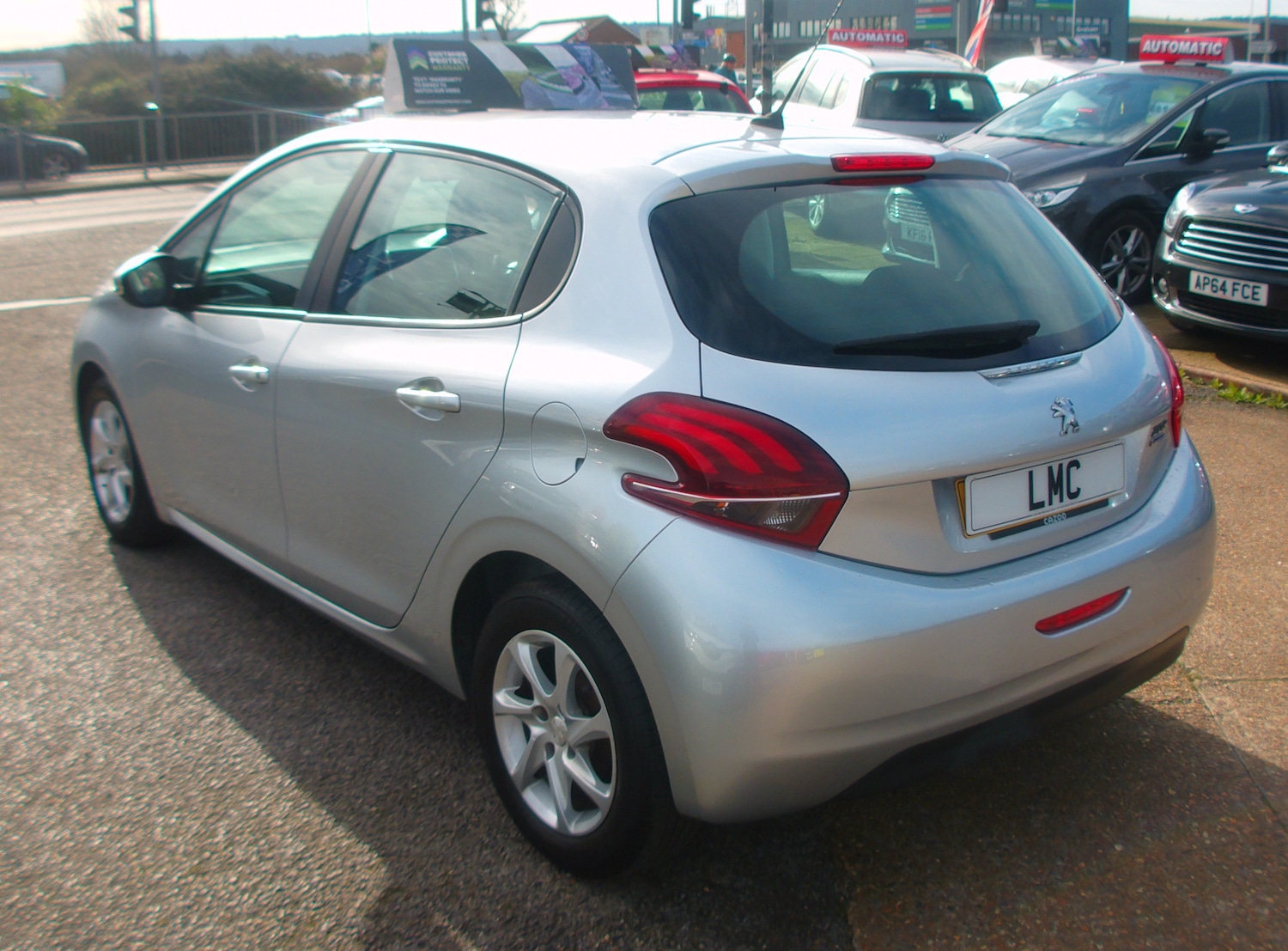 Used Peugeot 208 2015 for sale - 77820038: Photo 4