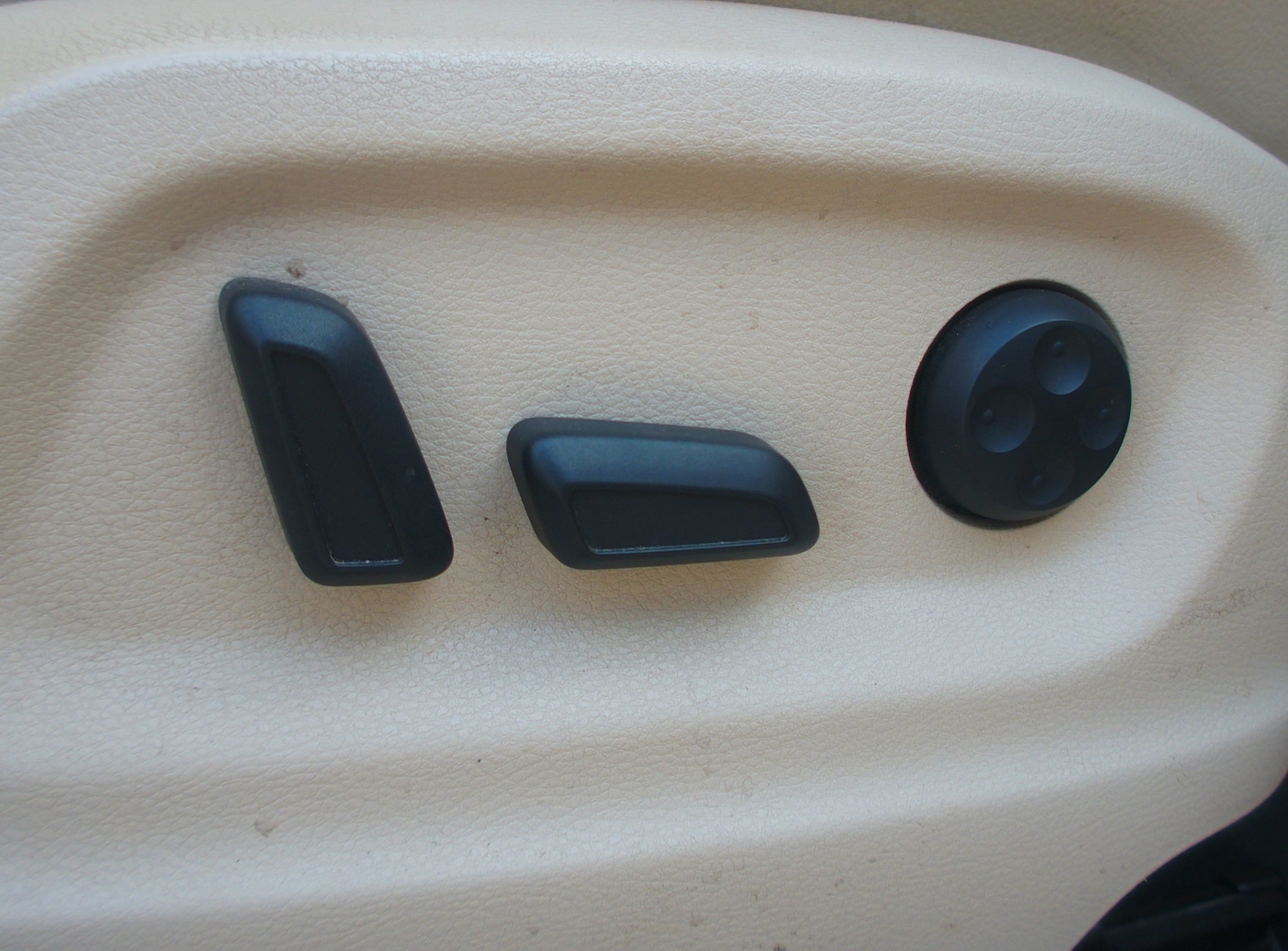 Used Volkswagen Tiguan 2014 for sale - 76357830: Photo 10