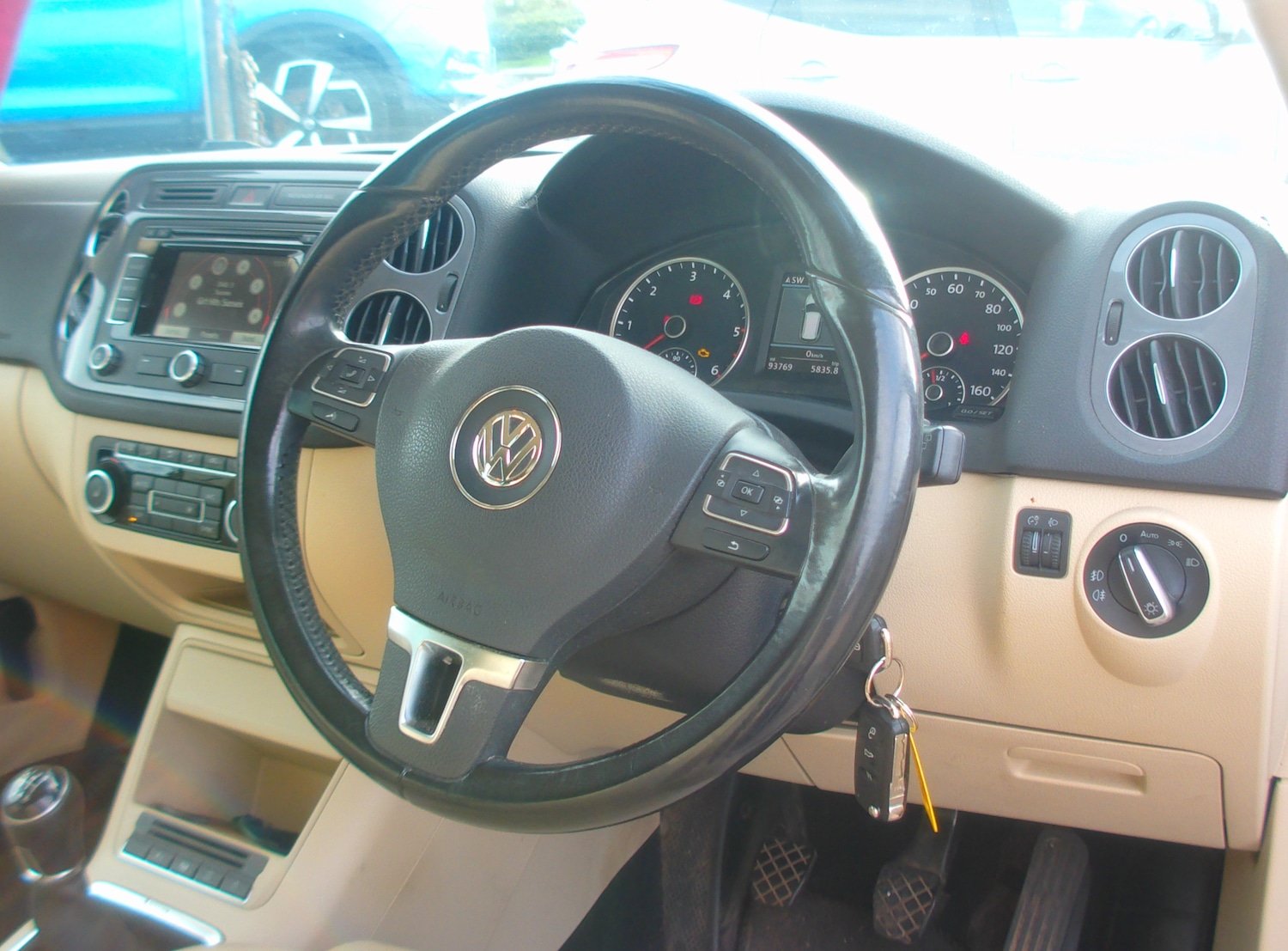 Used Volkswagen Tiguan 2014 for sale - 76357830: Photo 11