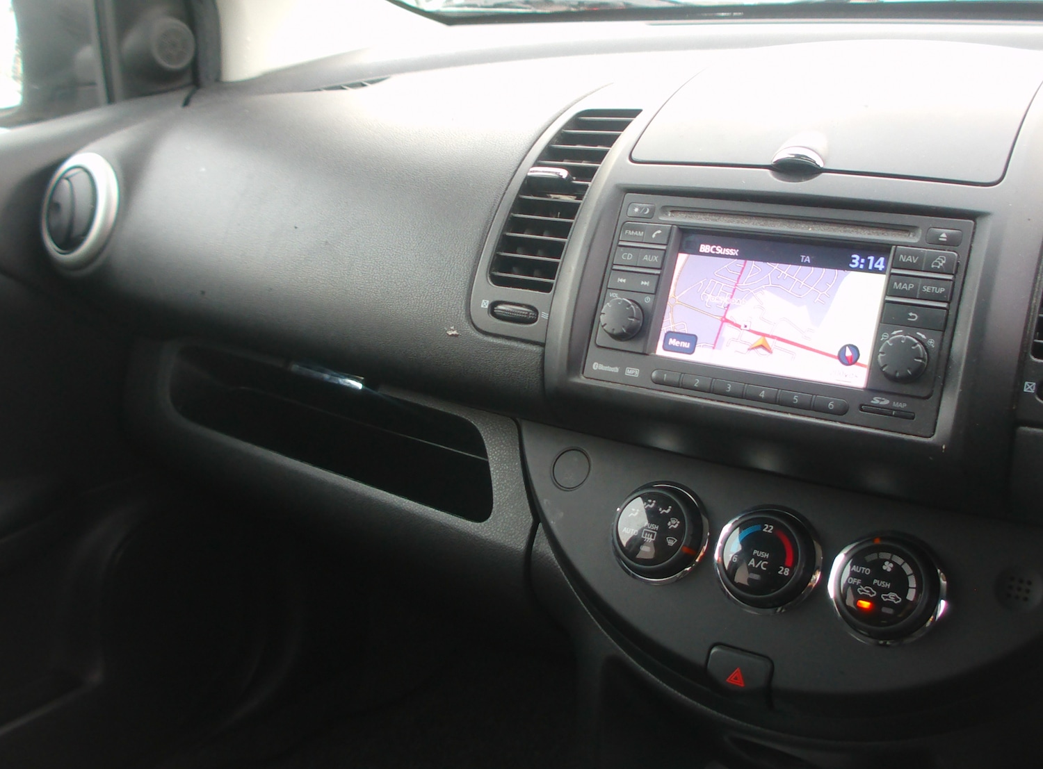 Used Nissan Note 2011 for sale - 77493793: Photo 12