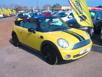 Used MINI Convertible 2010 for sale - 77981425: Photo