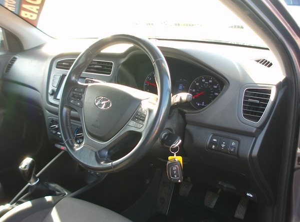 Used Hyundai i20 2018 for sale - 76149161: Photo 10