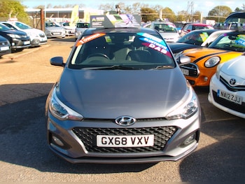 Used Hyundai i20 2018 for sale - 76149161: Photo 2