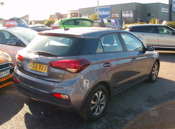 Used Hyundai i20 2018 for sale - 76149161: Photo 6