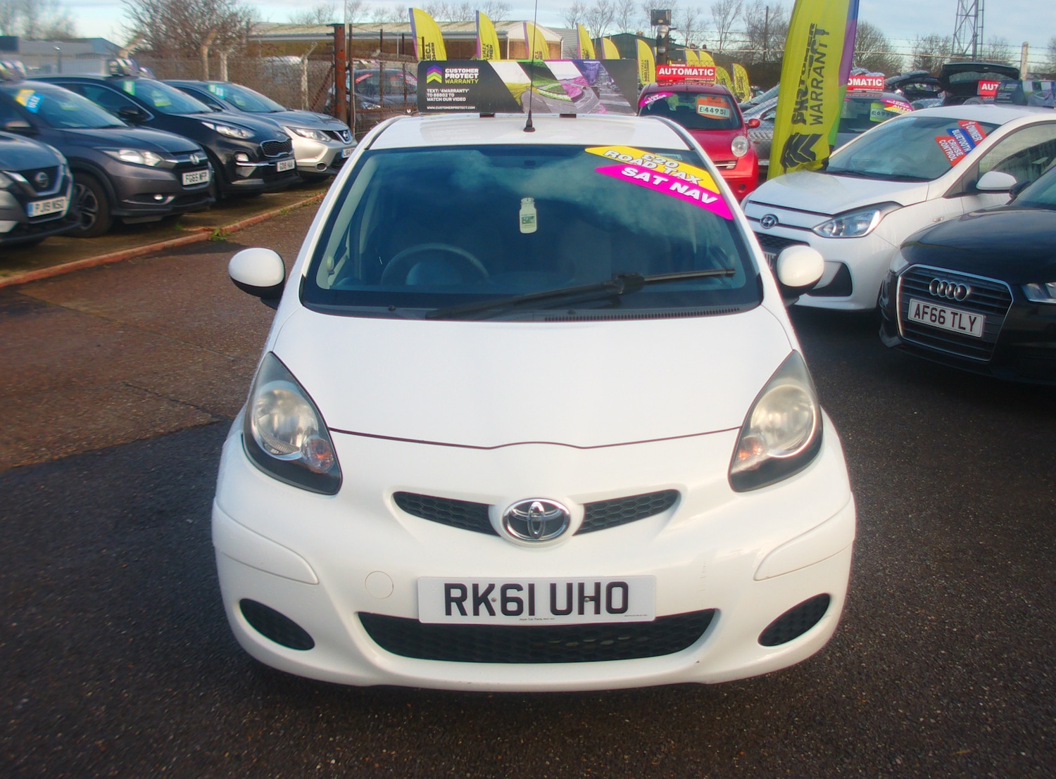 Used Toyota AYGO 2011 for sale - 77139304: Photo 2