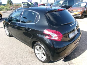 Used Peugeot 208 2015 for sale - 79787306: Photo