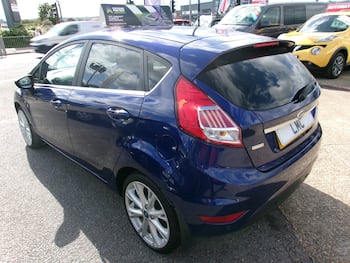 Used Ford Fiesta 2016 for sale - 79800570: Photo