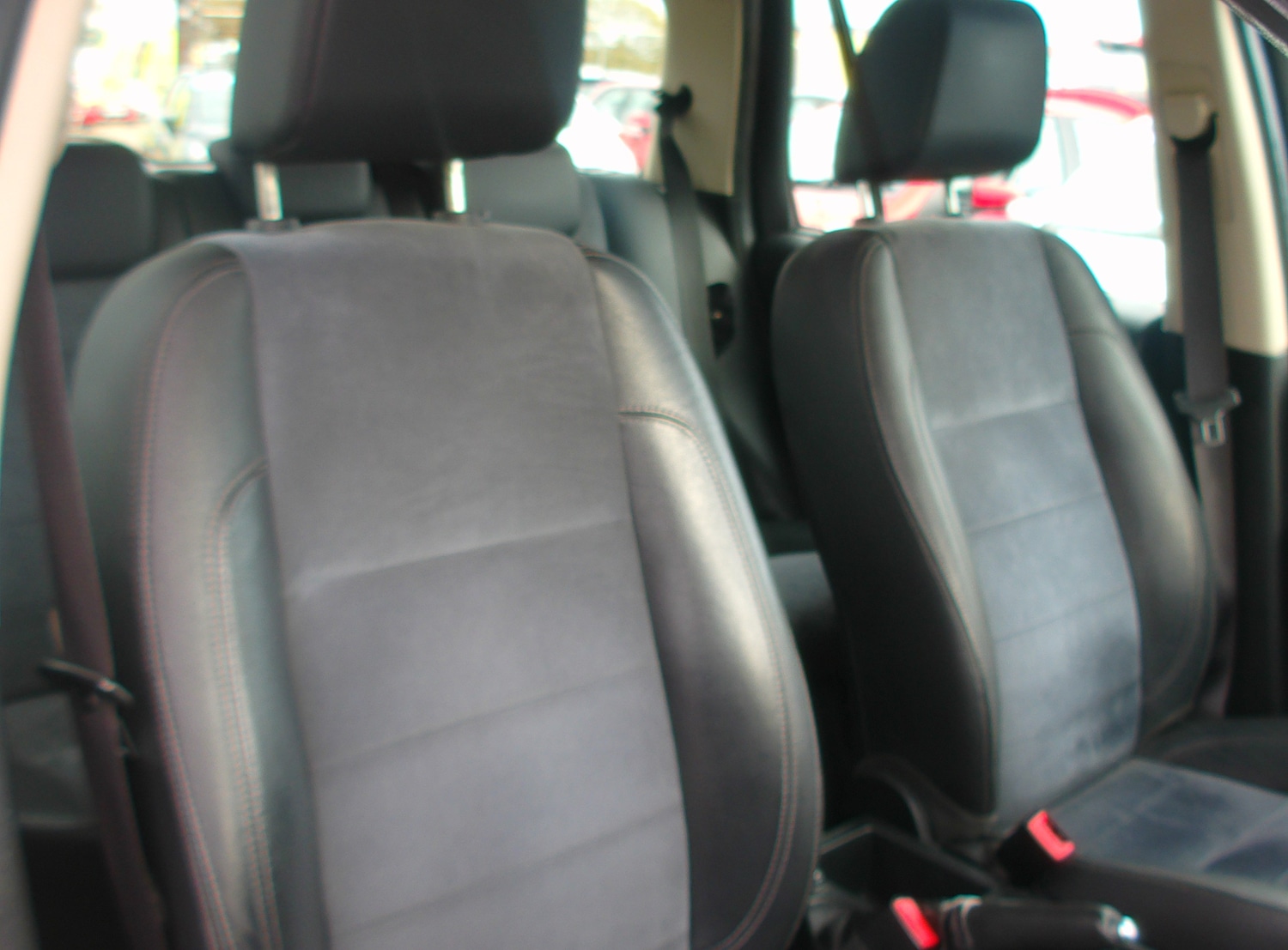 Used Land Rover Freelander 2 2011 for sale - 76376847: Photo 8