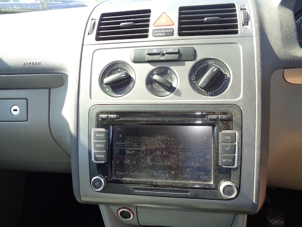 Used Volkswagen Touran 2009 for sale - 74620359: Photo 11