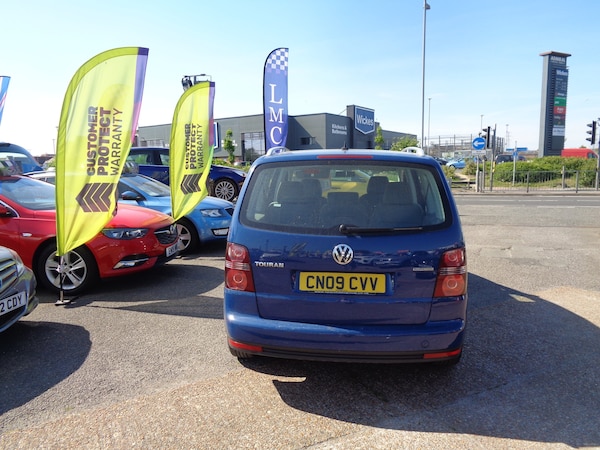 Used Volkswagen Touran 2009 for sale - 74620359: Photo 5