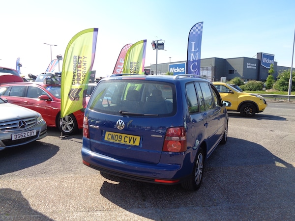 Used Volkswagen Touran 2009 for sale - 74620359: Photo 6