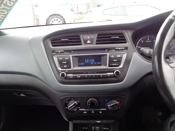 Used Hyundai i20 2016 for sale - 69059837: Photo 10