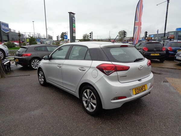 Used Hyundai i20 2016 for sale - 69059837: Photo 4