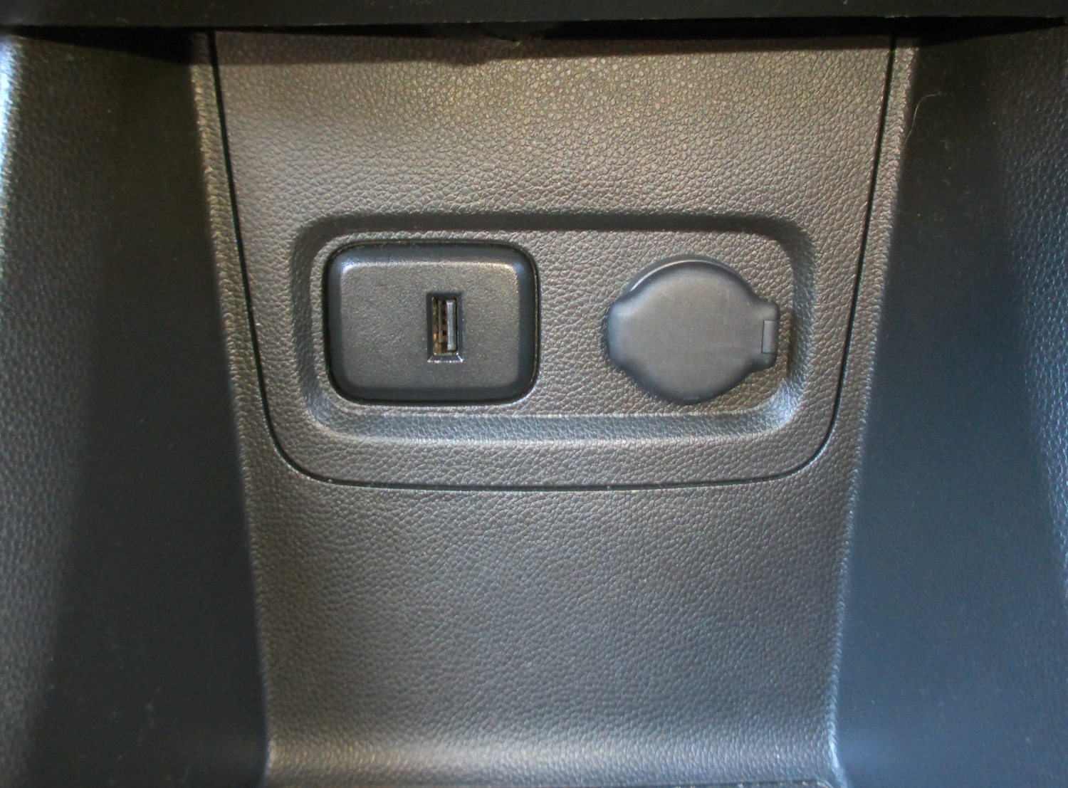 Used Vauxhall Viva 2017 for sale - 77951689: Photo 12