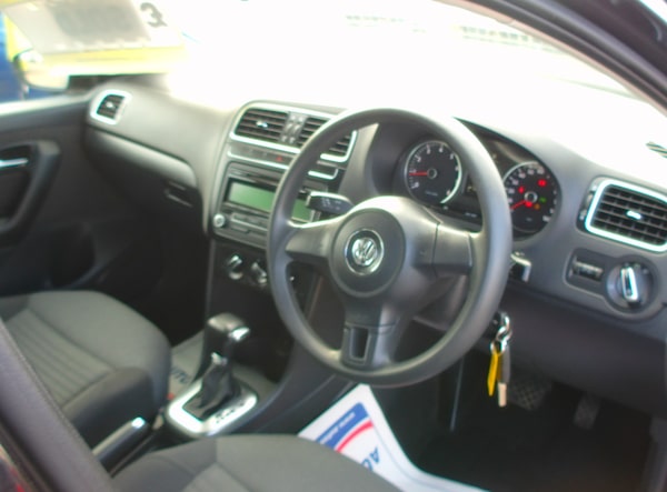 Used Volkswagen Polo 2010 for sale - 76219710: Photo 11