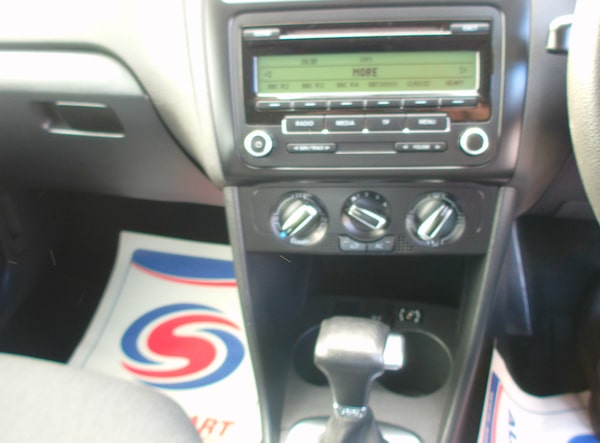 Used Volkswagen Polo 2010 for sale - 76219710: Photo 12