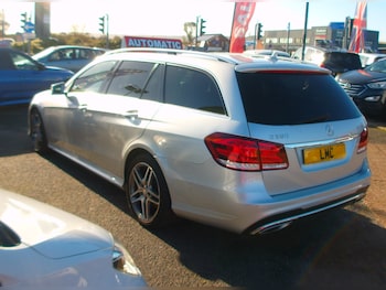 Used Mercedes-Benz E Class 2013 for sale - 76429494: Photo