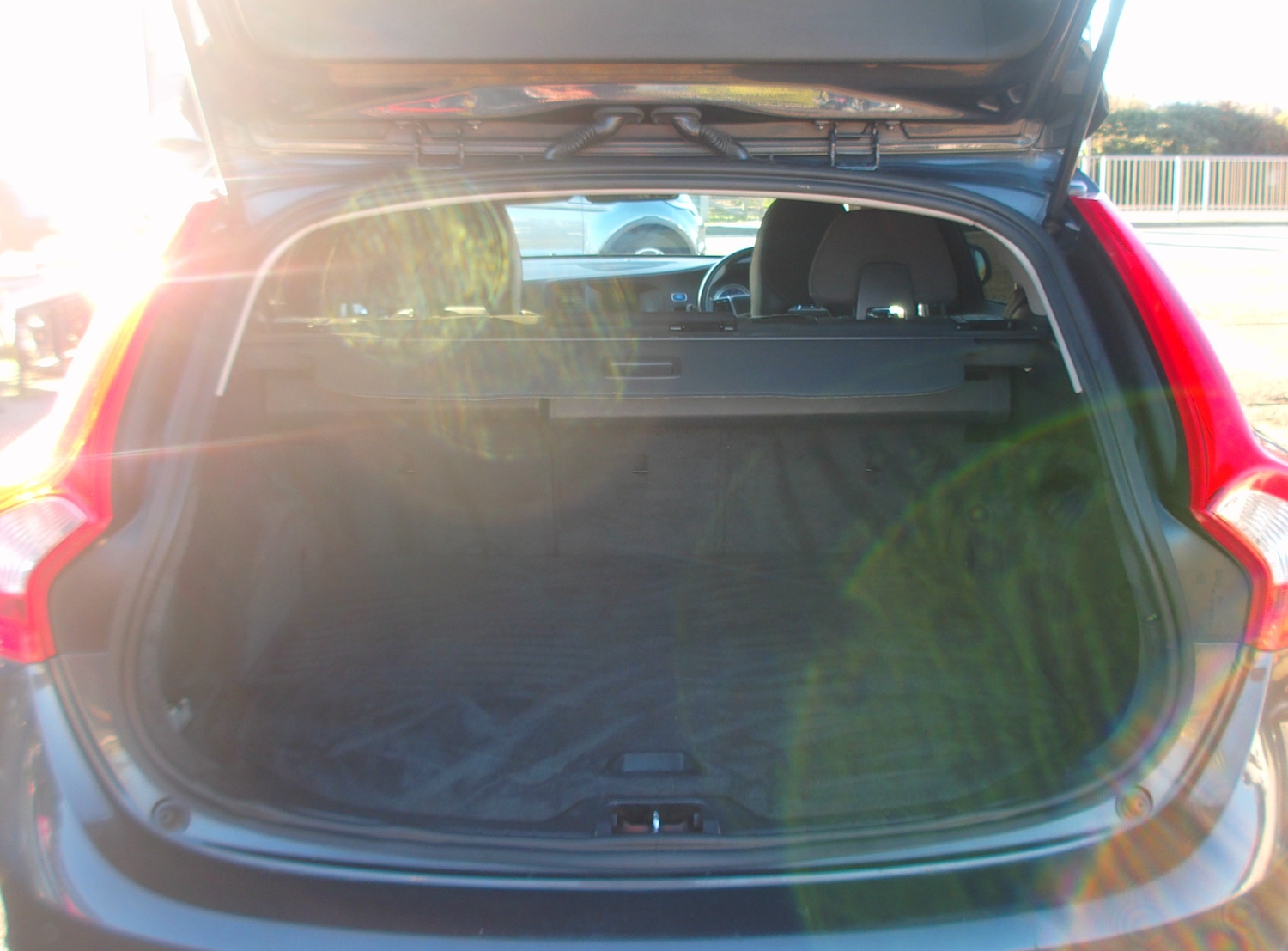 Used Volvo V60 2012 for sale - 76611791: Photo 7