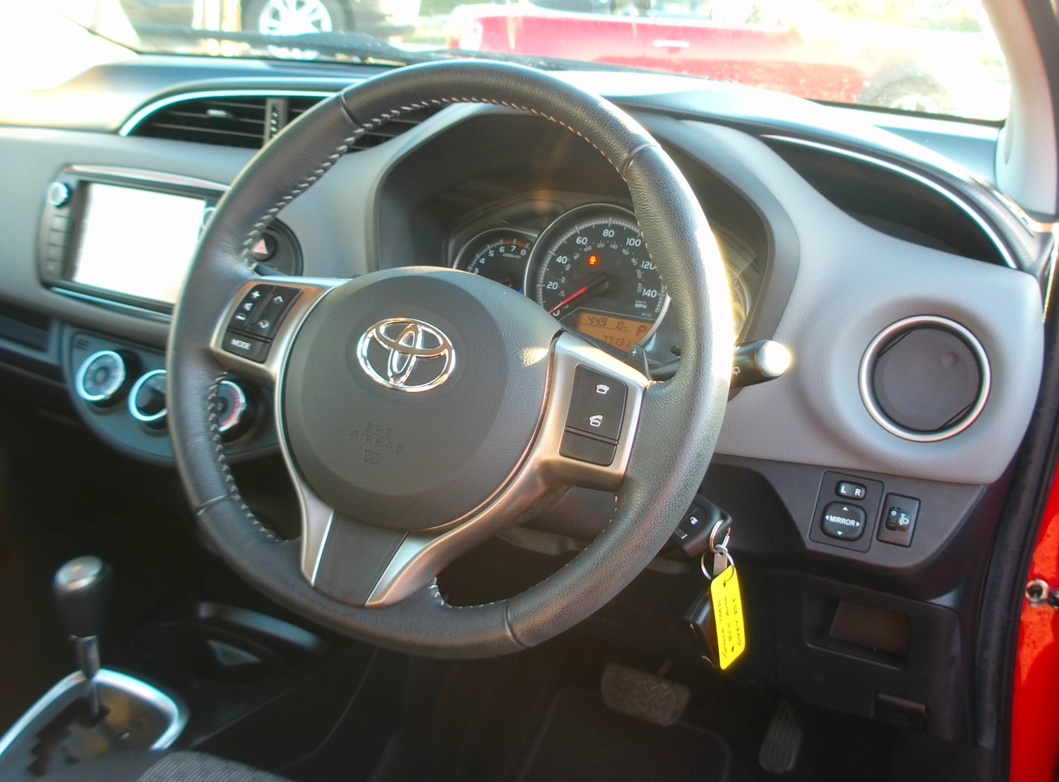 Used Toyota Yaris 2014 for sale - 77946239: Photo 10
